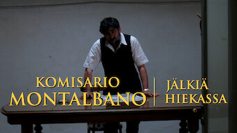 Komisario Montalbano: Jälkiä hiekassa (2008)